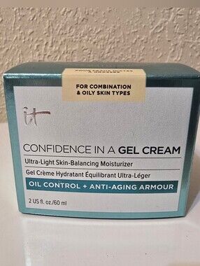 It Cosmetics Confidence In a Gel Cream 2 Oz.